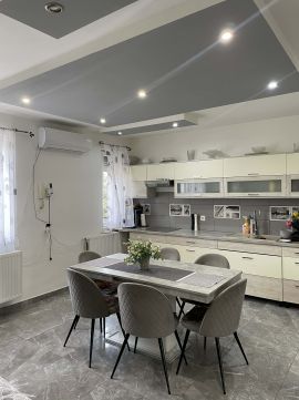 Eladó Ház 9025 Győr , Győr Szent Erzsébet Templom