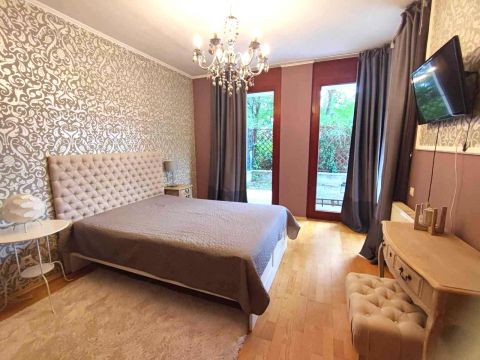 Kiadó Lakás 1138 Budapest 13. kerület , Kertes lakás kiadó a Duna parton!