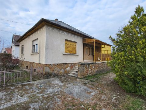 Eladó Ház 2373 Dabas , Dabas csendes, kis forgalmú városrészén