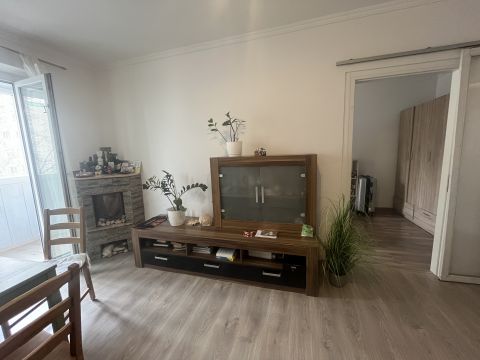 Eladó Lakás 1035 Budapest 3. kerület 