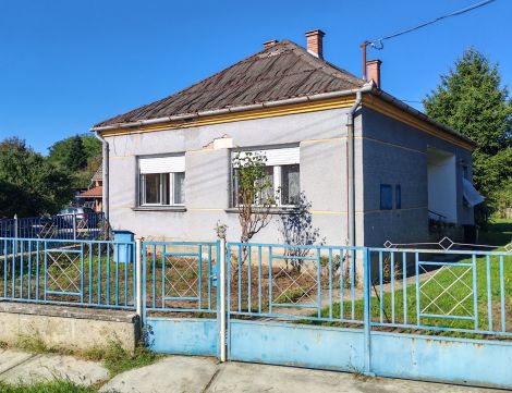 Eladó Ház 8851 Gyékényes , Gyékényes főutcáján eladó felújítandó családi ház! 