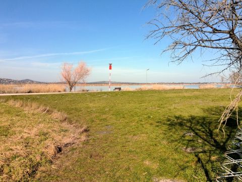 Eladó Vendéglátás 2483 Gárdony , Velencei - tó szomszédságában.
