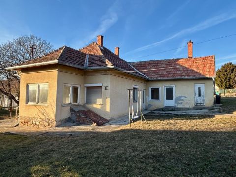 Eladó Telek 2093 Budajenő 2093 Budajenő, Kálváriadomb