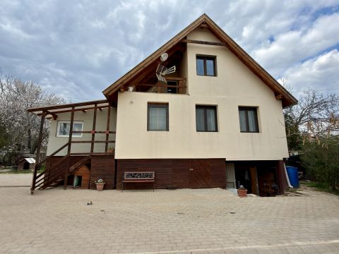 Eladó Ház 8229 Csopak Timár József utca