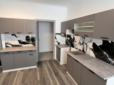 Eladó Ház 6800 Hódmezővásárhely Andrásy úti vasbólnál