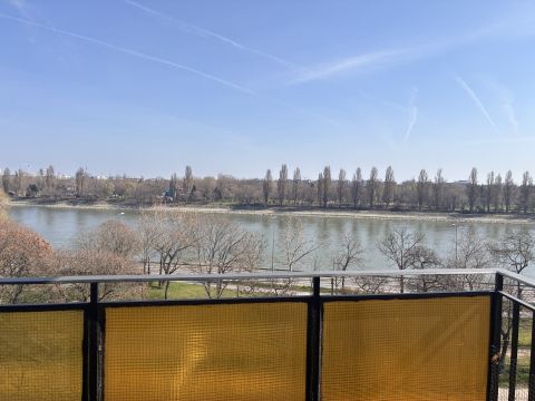 Eladó Lakás 1023 Budapest 2. kerület , DUNÁRA TEKINTŐ JÓ ÁLLAPOTÚ ERKÉLYES LAKÁS *2+1-ES *NAPFÉNYES