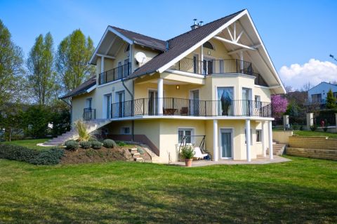 Eladó Ház 2089 Telki , Iskola közelében