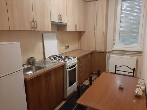 Kiadó Lakás 5100 Jászberény , Jászberény belváros..