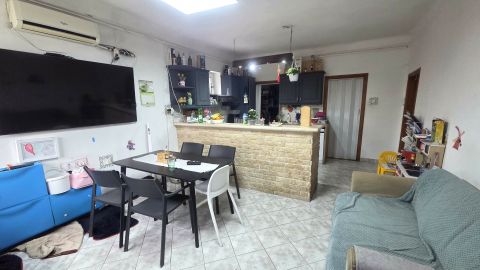 Eladó Ház 2370 Dabas , Központi lokáció, tágas telek!