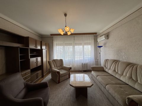 Eladó Lakás 1036 Budapest 3. kerület 