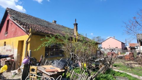 Eladó Ház 6000 Kecskemét , Családi ház Szent- László városrész