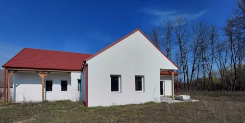 Eladó Ház 7045 Györköny Györköny, csendes kis utcájában