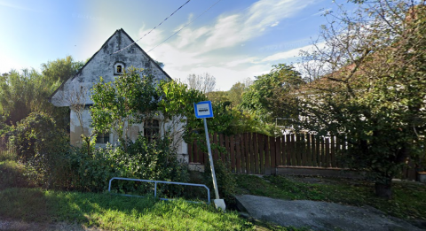 Eladó Ház 2527 Máriahalom , Fő út