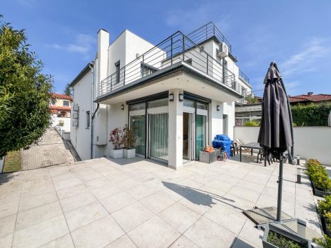 Eladó Ház 2096 Üröm , 2096 Üröm, Táborföld