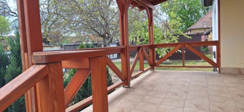 Eladó Ház 6000 Kecskemét , AZONNAL KÖLTÖZHETŐ NAPPALI+3 SZOBÁS TÉGLA HÁZ ELADÓ