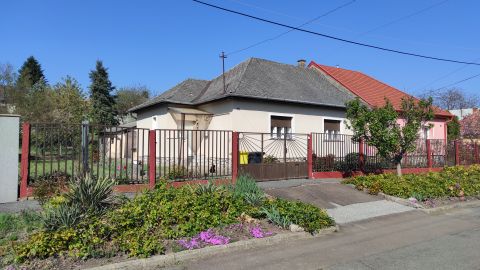 Eladó Ház 3300 Eger 