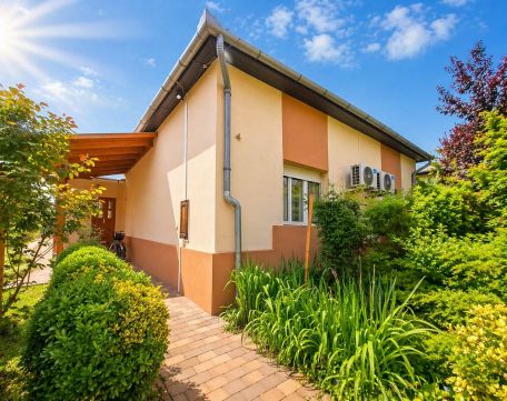 Eladó Ház 6640 Csongrád , Csongrád–Bökény kedvelt részén