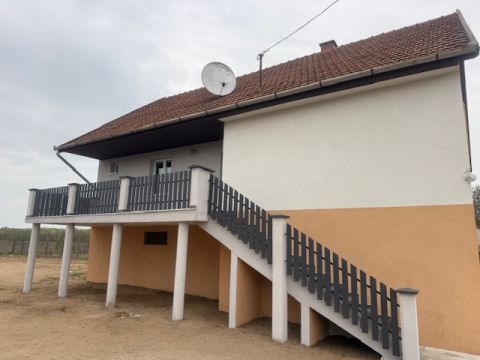 Eladó Ház 2377 Örkény 