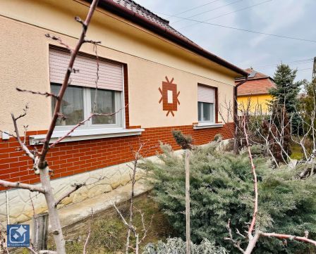 Eladó Ház 2721 Pilis , Központi elhelyezkedés