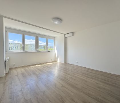 Eladó Lakás 1116 Budapest 11. kerület Fehérvári út