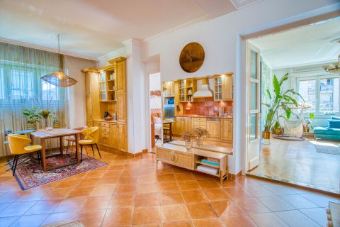 Eladó Lakás 1113 Budapest 11. kerület , Hangulatos, erkélyes, kiváló infrastruktúrával!