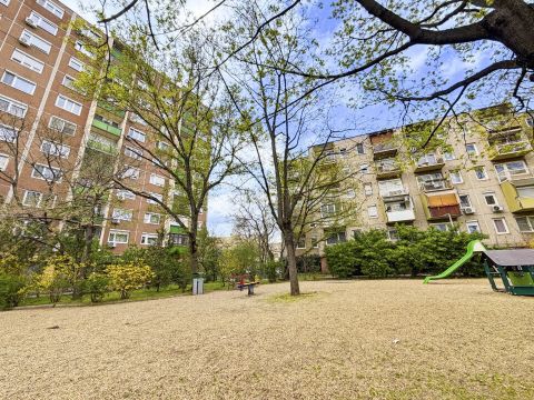 Eladó Lakás 1041 Budapest 4. kerület 