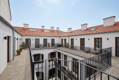 Eladó Lakás 1066 Budapest 6. kerület , Jókai utca