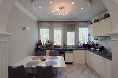 Eladó Lakás 6050 Lajosmizse 