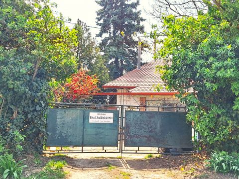 Eladó Ház 2038 Sóskút 