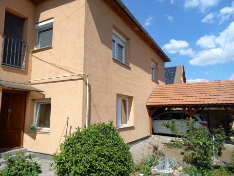 Eladó Ház 2151 Fót , Fót központ