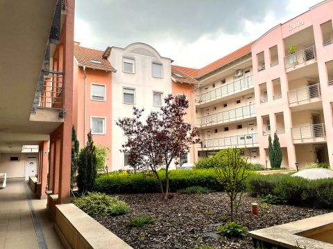 Eladó Lakás 1182 Budapest 18. kerület 