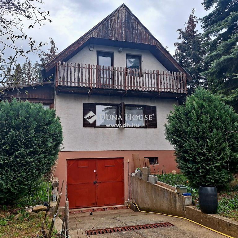 2071 Páty — 1/25