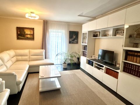 Eladó Ház 2040 Budaörs Kamaraerdő