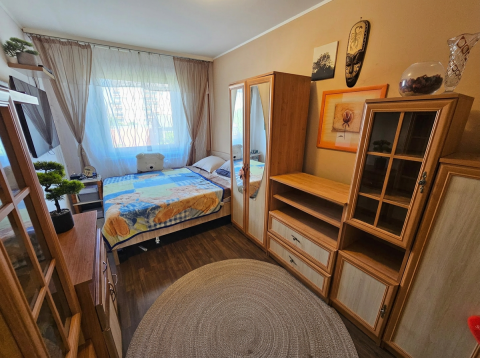 Eladó Lakás 1042 Budapest 4. kerület Panelprogramos, 60m2-es, 3 szobás, loggiás, akár albérlővel!