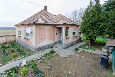 Eladó Ház 9125 Szerecseny , Rákóczi Ferenc utca közelében