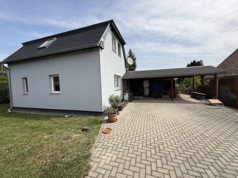 Eladó Ház 9700 Szombathely , Mélykúti dűlő / Erdei iskola u. környéke