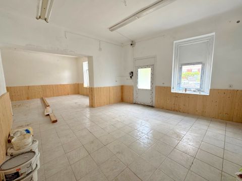 Kiadó Üzlethelyiség 4400 Nyíregyháza Belváros