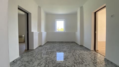 Eladó Ház 2214 Pánd , Nyugodt, rendezett, központhoz közeli utcában
