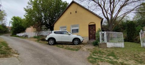 Eladó Ház 7064 Gyönk , 7064 Gyönk, Központ közeli