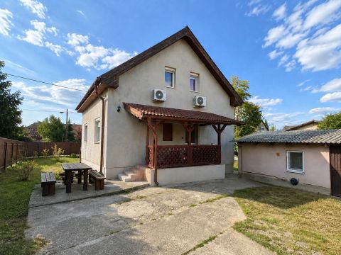 Eladó Ház 2360 Gyál 
