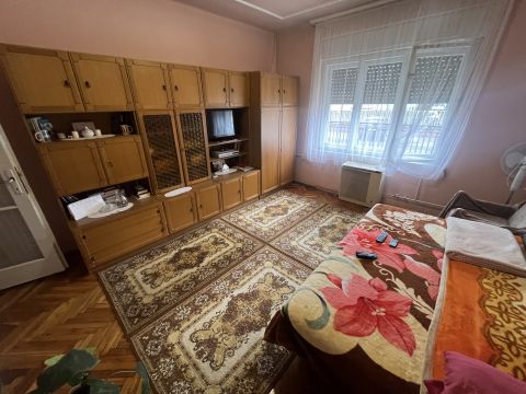 Eladó Ház 2730 Albertirsa Köztársaság utca közelében