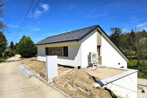 Eladó Ház 9081 Győrújbarát 