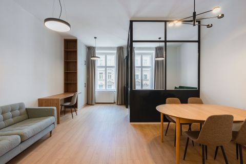 Kiadó Lakás 1088 Budapest 8. kerület , FELÚJÍTOTT, MODERN LAKÁS KIADÓ A BLAHA LUJZA TÉR KÖZELÉBEN