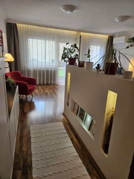 Eladó Lakás 1161 Budapest 16. kerület 1. emeleti erkélyes lakás a Pálya utcai lakótelepen