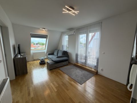 Kiadó Lakás 6000 Kecskemét 
