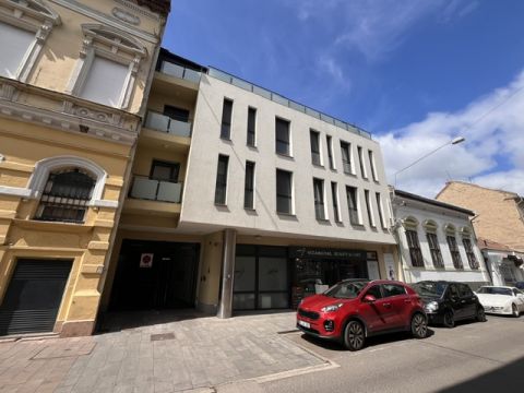 Kiadó Lakás 6000 Kecskemét , Belvárosi mindennel felszerelt 2 szobás lakás kiadó!