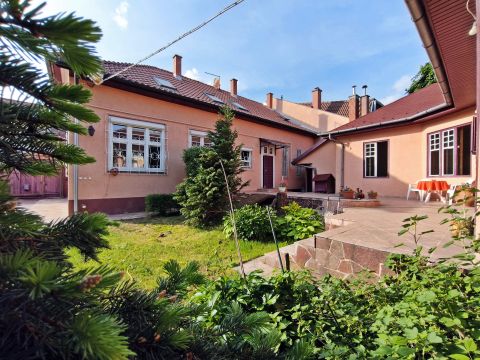 Eladó Ház 1151 Budapest 15. kerület 