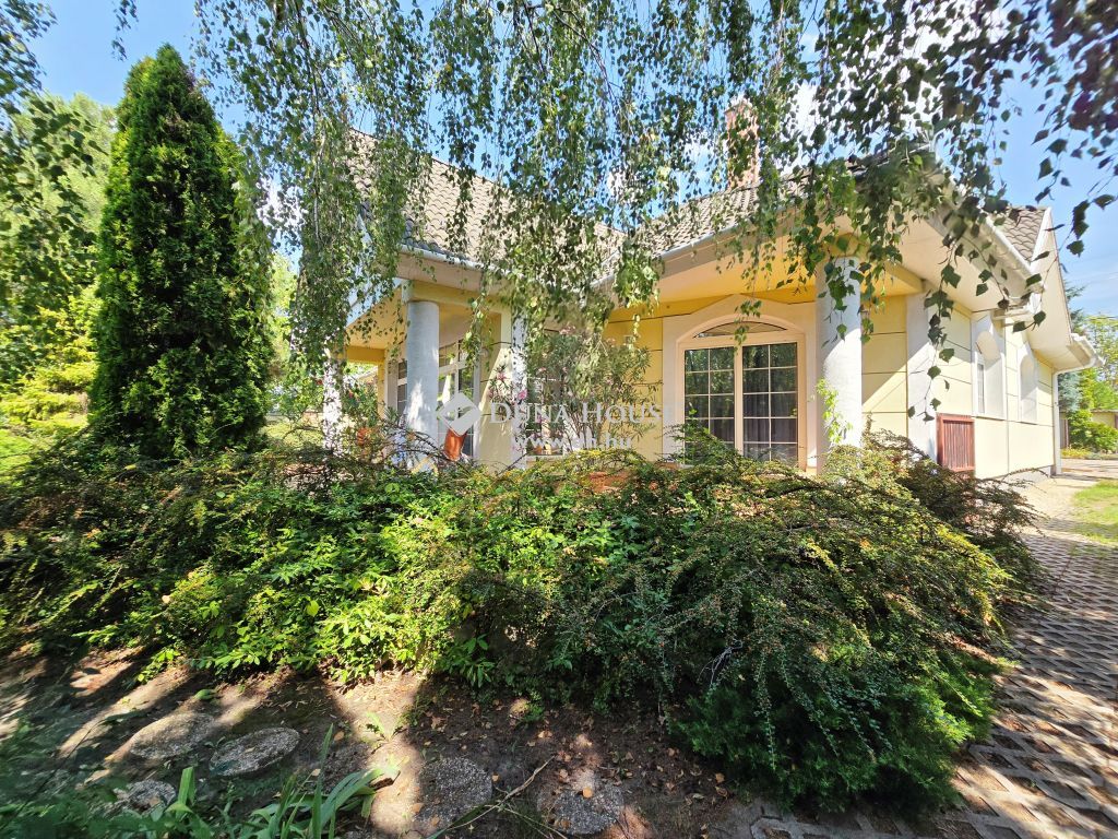 For sale House 2030 Érd, 