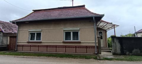Eladó Ház 2340 Kiskunlacháza , 2340 Kiskunlacháza, Pereg