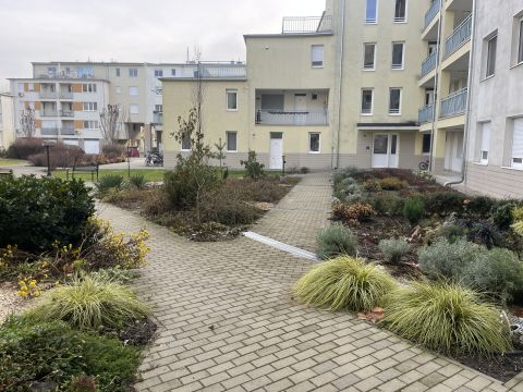 Eladó Lakás 6000 Kecskemét , Liftes, fiatal építésű 1. EMELETI erkélyes lakás eladó!